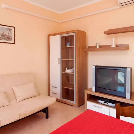 In 16819 Apartment