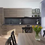 Appartement In 16819 *